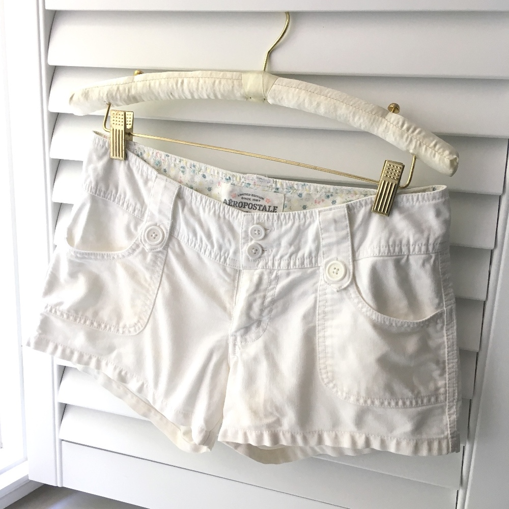 white twill shorts